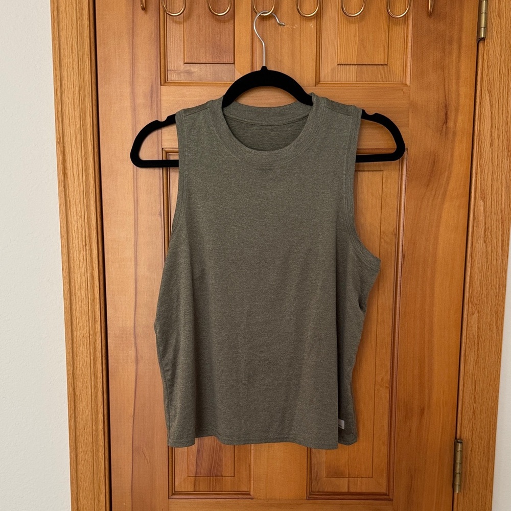 Vuori Olive Sleeveless Muscle Tee